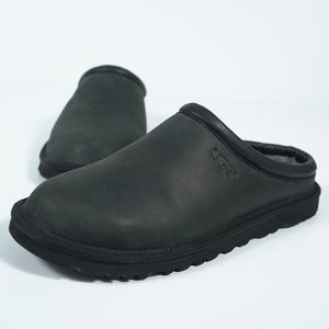 UGG Men's Black Leather Clog Slippers Size 8 NWOB